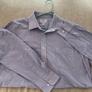 Croft and Barrow Men’s dress shirt